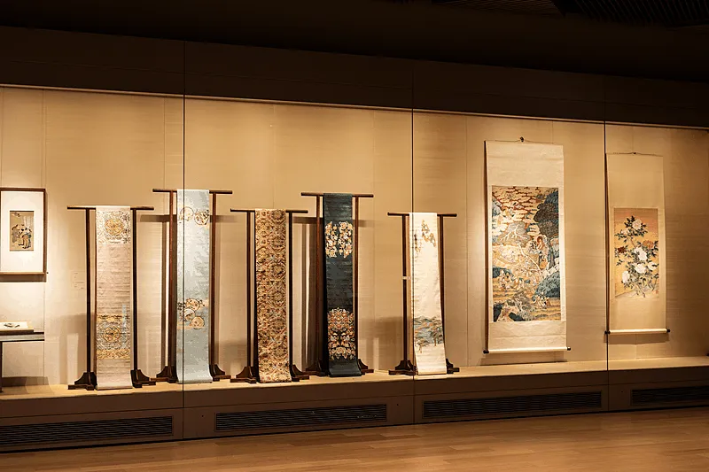 What Are China's Four Great Brocades?