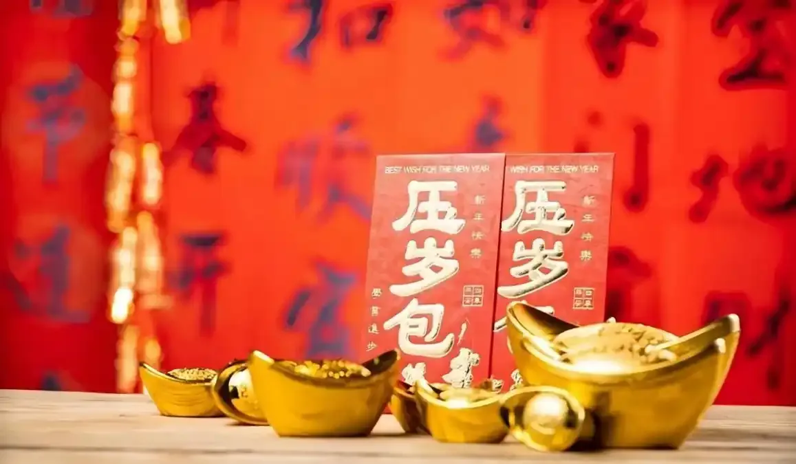What Are the Traditions of Gift-Giving and Red Envelopes During Chinese New Year?