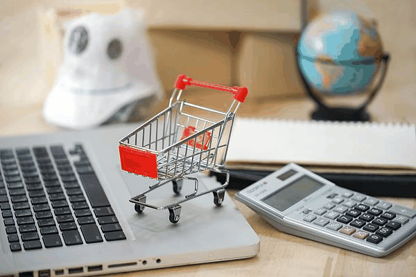 A collage showcasing various top-selling products in cross-border e-commerce, including electronics, fashion items, and home goods, highlighting the diversity and consumer preferences in international online shopping.