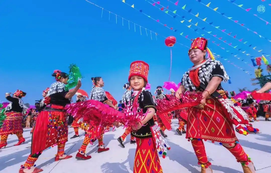 Jingpo People Dance of Unity